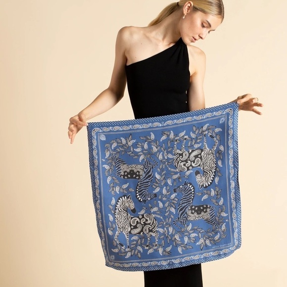 Inoui Editions Zack Zebra 100 % Silk Scarf Blue - Picture 6 of 13